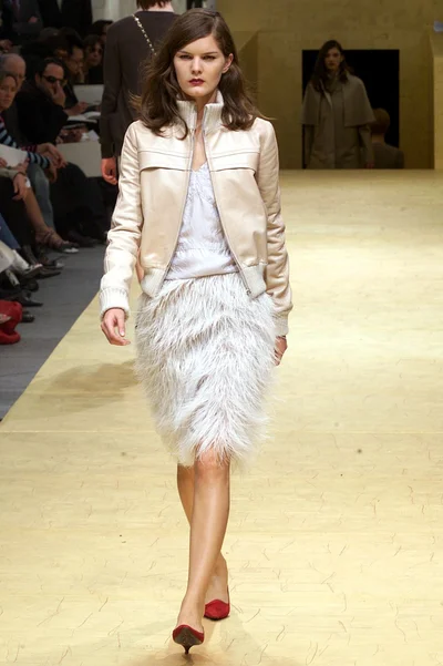 Look 32